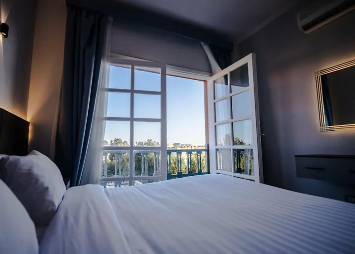 El Gouna Elite Worldwide Sea & Garden Residences - Hurghada, Egypt Apartman *